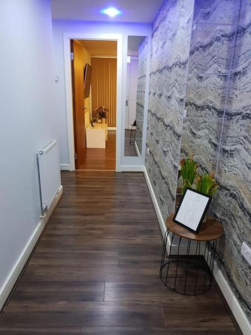 Luxury 9Ine Beautiful Bull Ring Apartment Free Parking Бирмингам Екстериор снимка