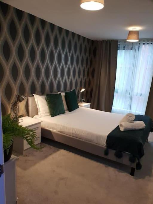 Luxury 9Ine Beautiful Bull Ring Apartment Free Parking Бирмингам Екстериор снимка