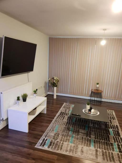 Luxury 9Ine Beautiful Bull Ring Apartment Free Parking Бирмингам Екстериор снимка