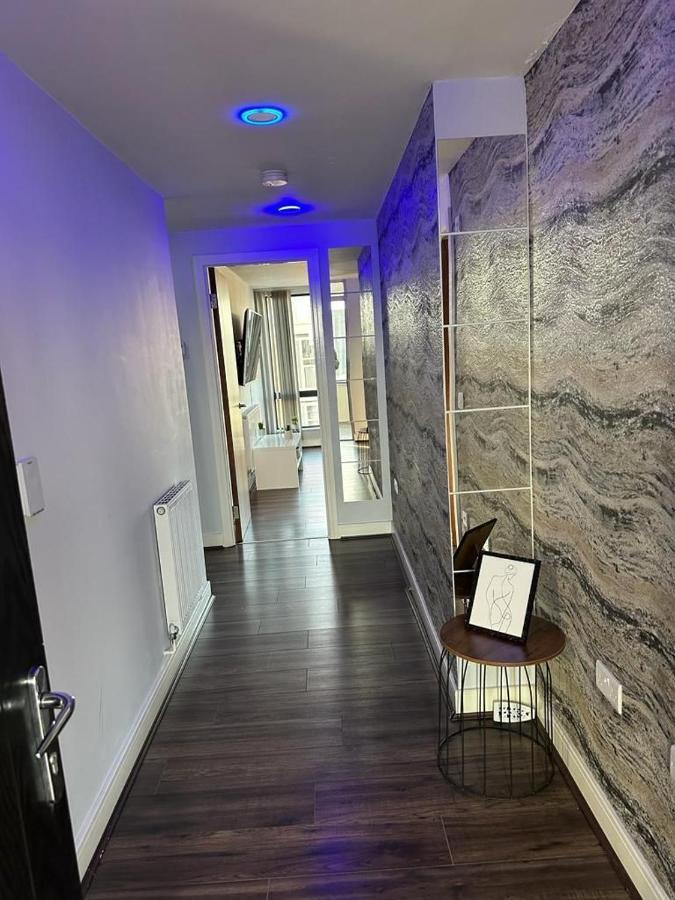 Luxury 9Ine Beautiful Bull Ring Apartment Free Parking Бирмингам Екстериор снимка